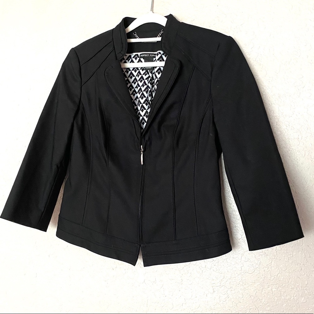 🔥🖤WHBM Perfect Form Jacket🖤